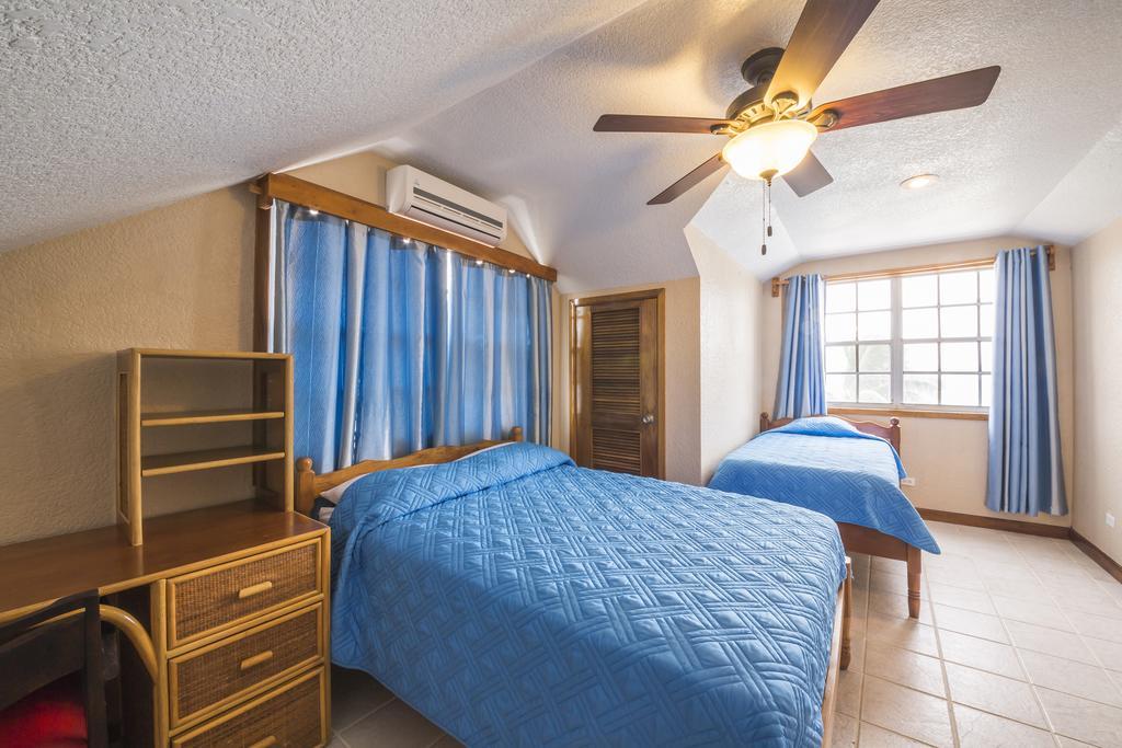 Casa Brisa Guest House سان بيدرو المظهر الخارجي الصورة